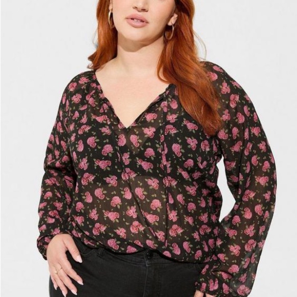 Torrid Crinkle Chiffon Tie Front Long Sleeve Blouse 1X (14-16)